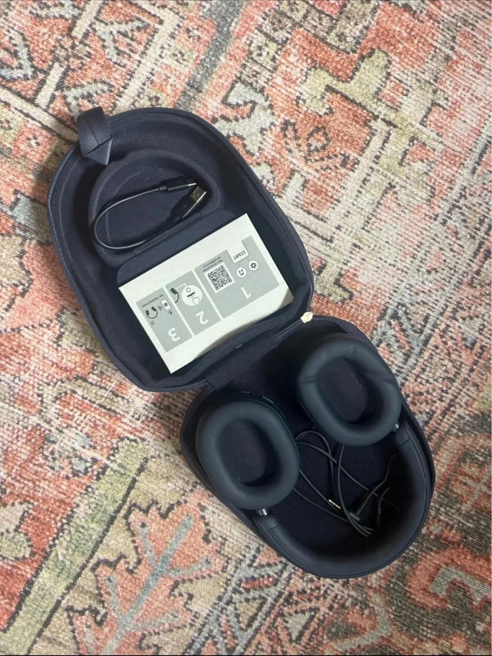 Sony WH-100XM5 Wireless Bluetooth headphones - Deep Blue Finish